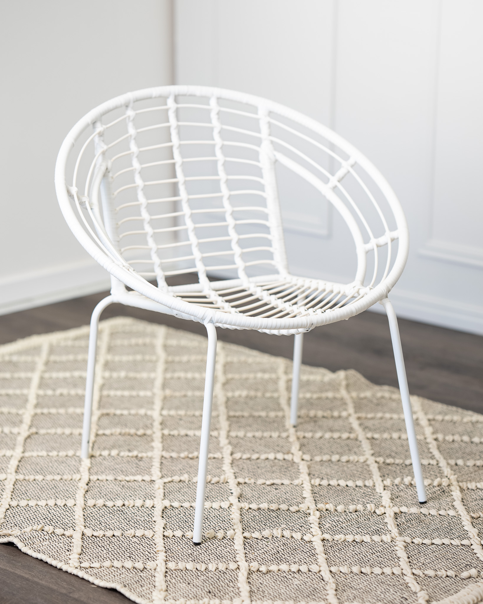 Cane Chair - White Circle