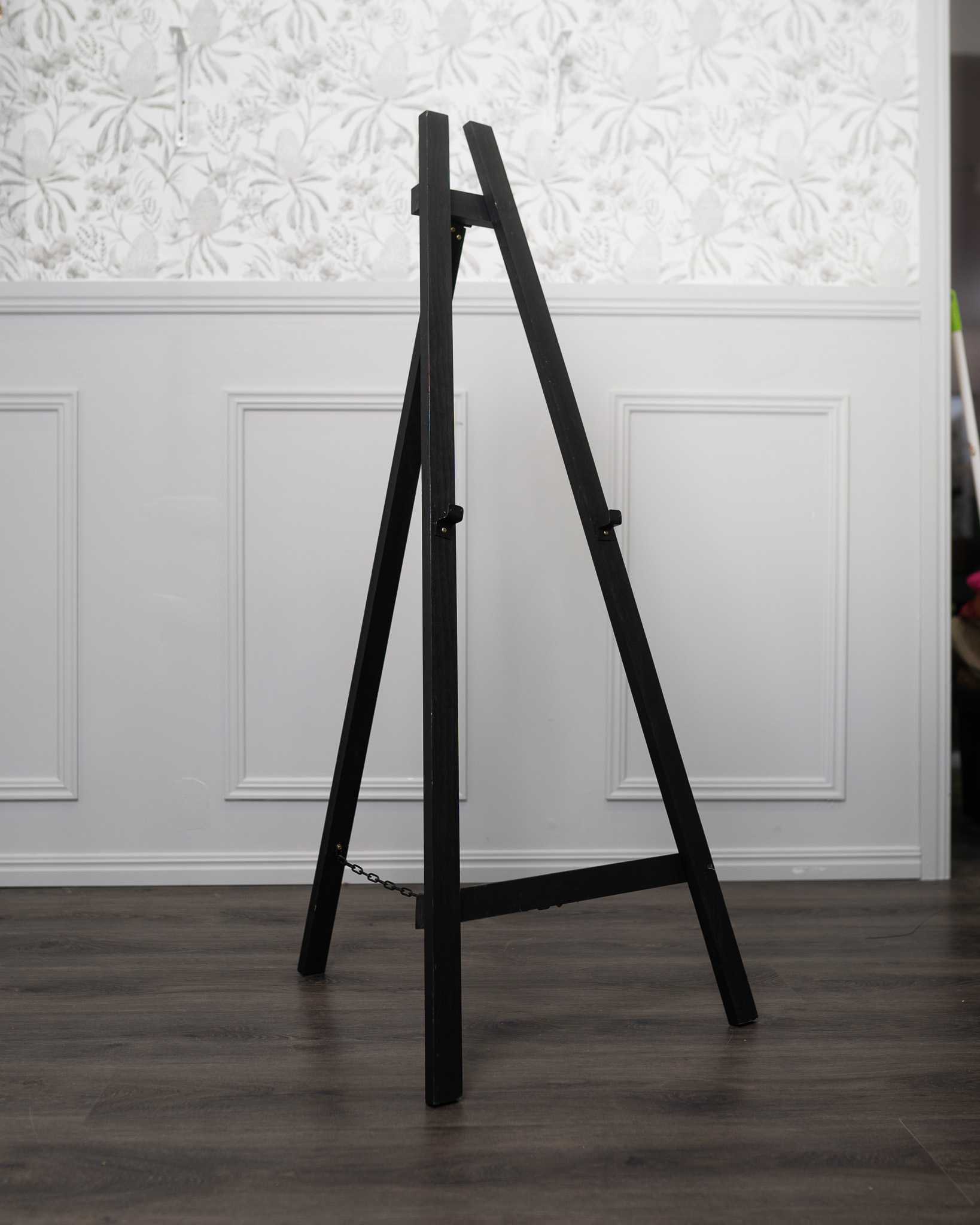 Wooden Easel - Black