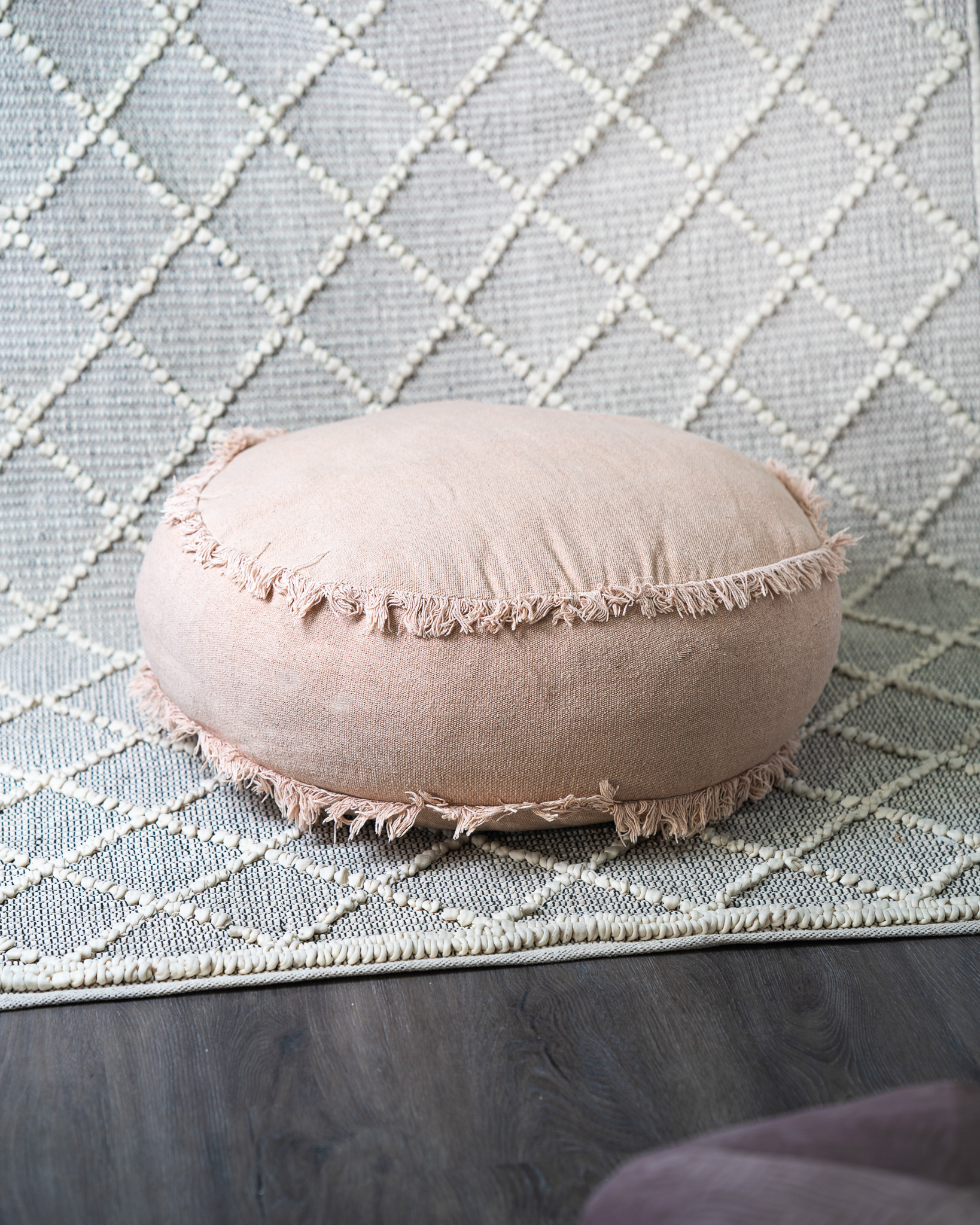 Floor Pillows - Natural Round