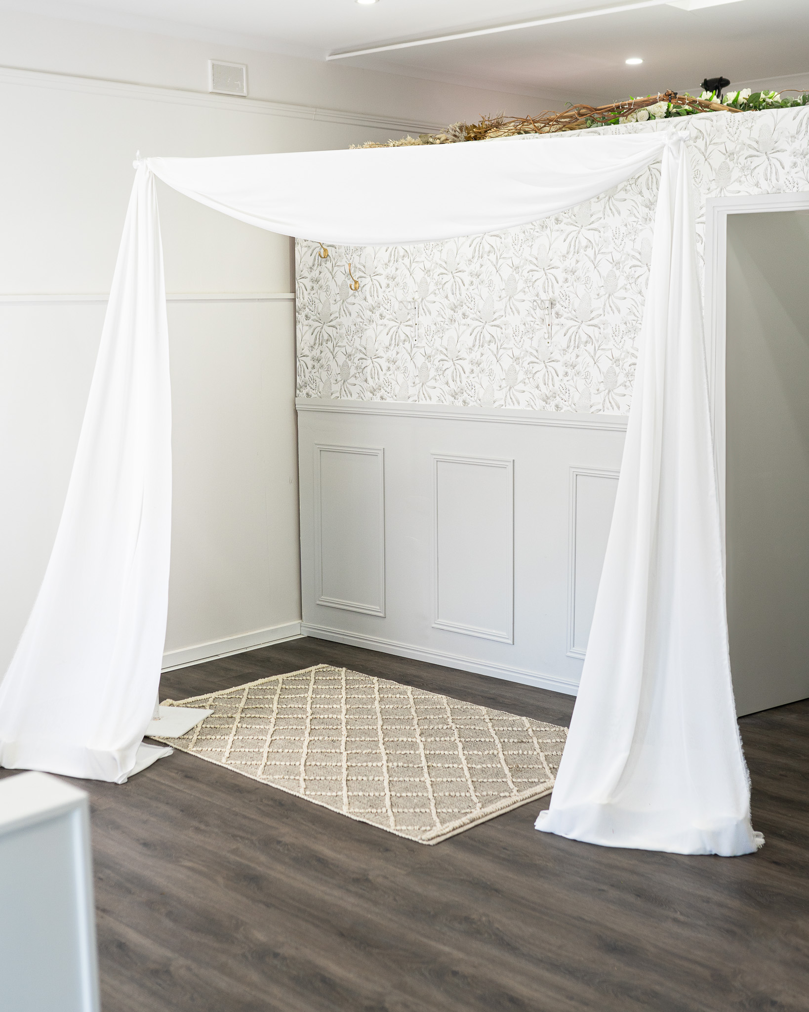 Arbour - White Tied Off